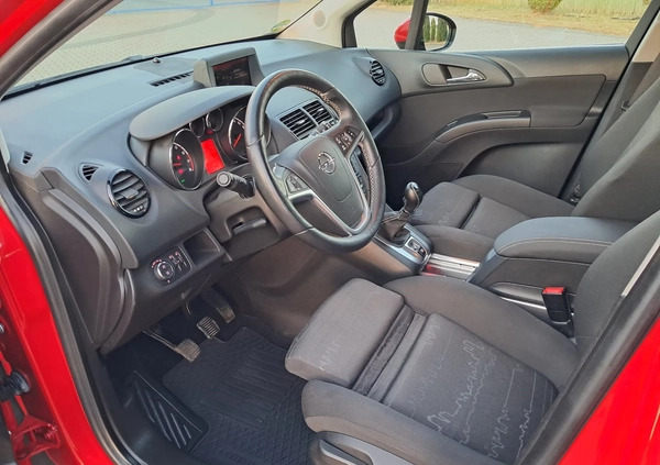 Opel Meriva cena 35900 przebieg: 133000, rok produkcji 2015 z Iłowa małe 379